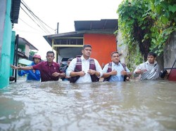 Bobby Unggah Foto Tinjau Banjir di Medan, Ketinggian Air Sepinggang