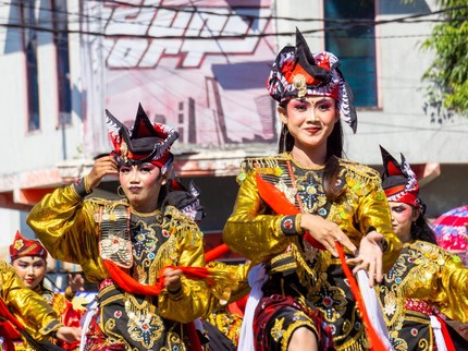 17 Lagu Daerah Jawa Timur Paling Populer, Beserta Makna & Lirik untuk Wawasan Budaya Anak