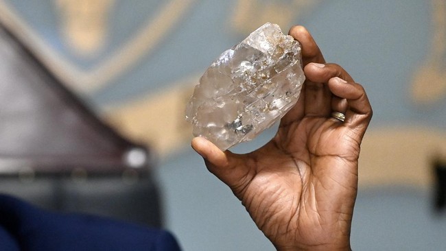 FOTO: Penampakan Berlian Raksasa di Botswana, Terbesar Kedua di Dunia