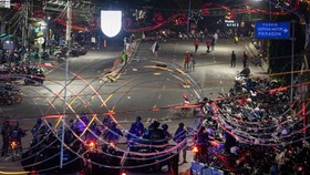 Wakasat Intel Polres Semarang Kena Tombak Saat Bubarkan Demo