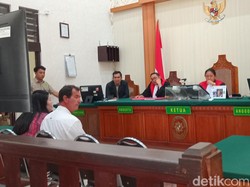 WN Chili Dituntut Setahun Empat Bulan Bui gegara Hajar Petugas Bea Cukai