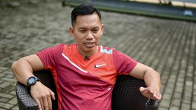 Hendra Basir dan Detik-detik Veddriq Leonardo Ukir Tinta Emas
