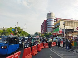 Jalan Salemba Raya Depan KPU DKI Ditutup Sebagian Jelang Pendaftaran Pilgub