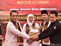 Pasangan Petahana Khofifah-Emil Resmi Daftar Pilgub Jatim