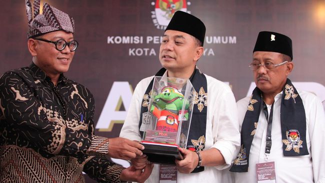 Hasil Rekapitulasi Pilkada Surabaya: Eri-Armuji Ungguli Kotak Kosong