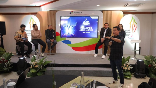 AJP 2024 bisa diikuti oleh jurnalis cetak, online, elektronik serta jurnalis foto dengan 8 kategori lomba yang terbagi jadi dua pilar, Bisnis dan Non Bisnis.
