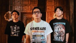 Lirik Lagu Hilang Harapan - Stand Here Alone