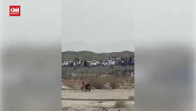 VIDEO: Momen Serangan Kelompok Militan di Pakistan, 73 Orang Tewas