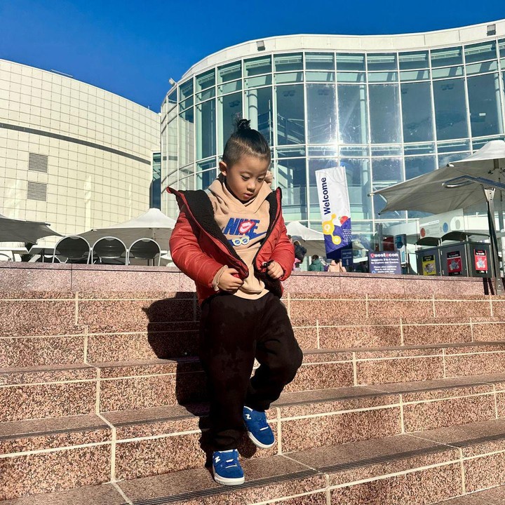 <p>Bocah yang akrab disapa Xavi ini memiliki wajah khas orang Asia. Ia juga memiliki darah Korea dari sang Ayah. (Foto: Instagram: @riniyulianti)</p>