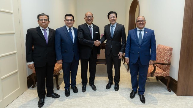 Menteri Investasi/Kepala BKPM, Rosan Roeslani, optimis investasi menjadi kunci pertumbuhan ekonomi Indonesia mencapai 8% pada kepemimpinan mendatang.
