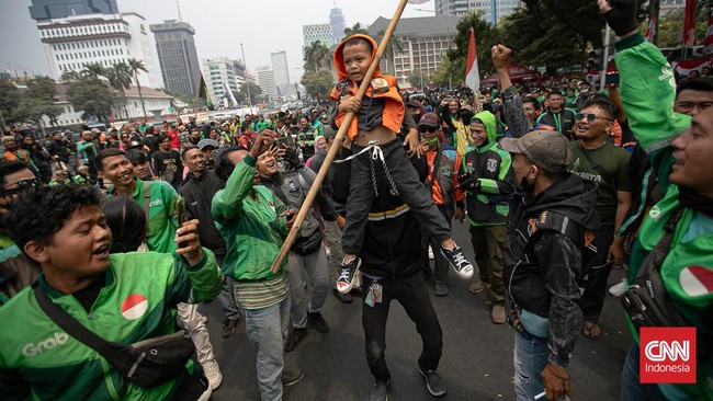 Koalisi Ojol Nasional (KON) menduga ada pihak yang mendompleng dan mempolitisasi demonstrasi besar para driver ojek online pada 20 Mei besok.