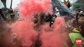 FOTO: Demo Besar Ojol Desak Aturan Batas Tarif ke Pemerintah