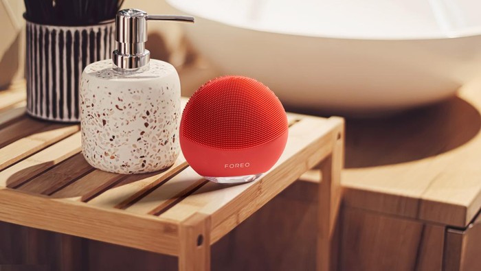 FOREO's LUNA™ 4mini