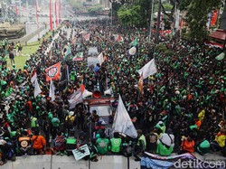 Driver Ojol Ancam Demo Besar Jika Tak Masuk Kriteria Penerima BBM Subsidi