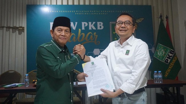 Partai Kebangkitan Bangsa (PKB) mengusung Acep Adang Ruhiyat dan Gitalis Dwi Natarina di Pilgub Jawa Barat 2024.