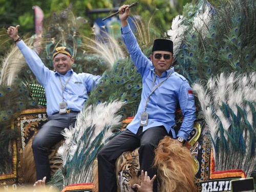 Terungkap, Mobil Dinas Gubernur Kaltim Rp8,5 Miliar Sempat Diterima