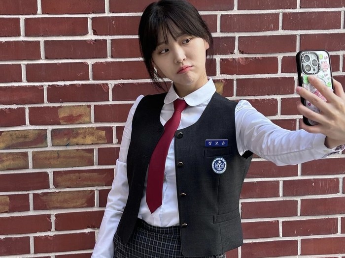 Saat ini Kim Ji Eun berada di bawah naungan HB Entertainment, Beauties./ foto: instagram.com/kj_ieun