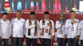 VIDEO: Ahmad Syaikhu-Ilham Habibie Resmi Ikut Pilgub Jabar