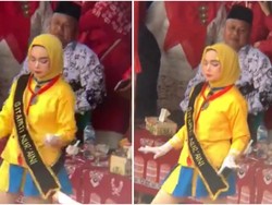 Sosok Mayoret Jilbab Kuning Tuai Kecaman Usai Joget Pakai Rok Mini