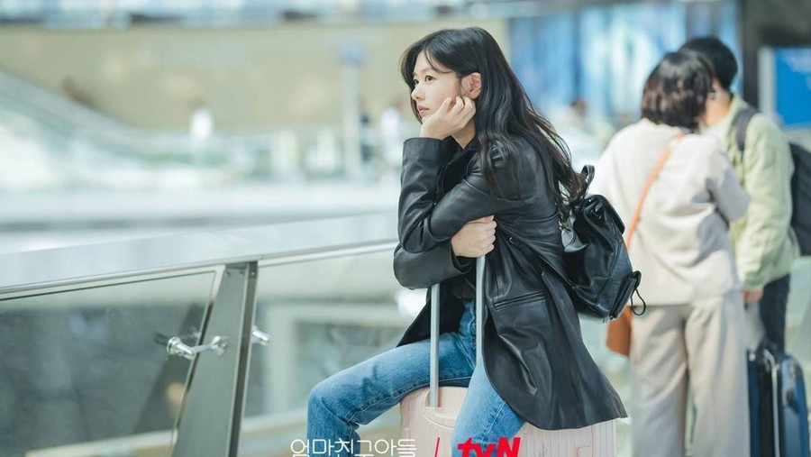 Jung So Min di drama Korea Love Next Door