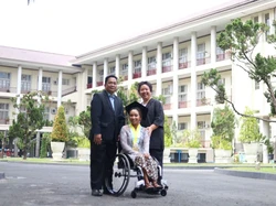 Kerja Keras dan Kasih Orang Tua Antarkan Atlet Disabilitas Raih Gelar Sarjana UGM