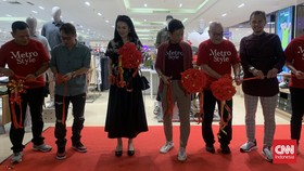 Metro Style Cilandak Manjakan Pelanggan dengan Tren Fashion Terkini