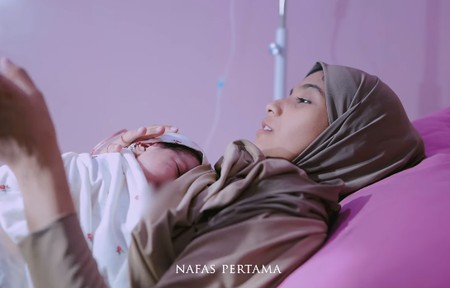 Jinsiy demotivatorlar ru Ponytail porno toifasi