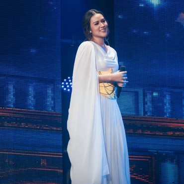 Kebiasaan Unik Pakai Parfum ala Raisa, Wajib Disemprot Sebelum Manggung