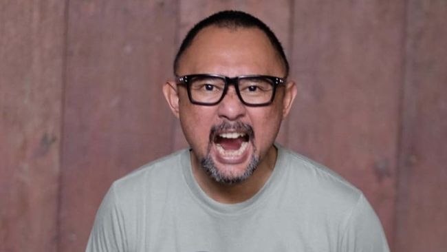 Ronal Surapradja menjadi salah satu sosok misterius yang disimpan Partai Demokrasi Indonesia Perjuangan (PDIP) untuk berlaga di Pilkada Jabar 2024.