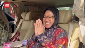 VIDEO: Usai Bertemu Jokowi, Risma Bungkam ke Wartawan