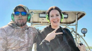 img-title Baru Menikah, Lana Del Rey Cemburuan dengan Mantan Tunangan Suami