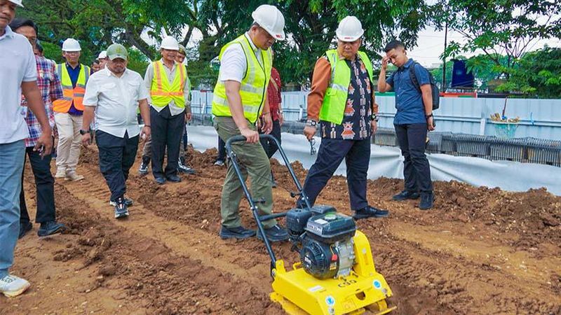 Wali Kota Medan, Bobby Nasution menyampaikan kabar gembira terkait progres pembangunan proyek multiyears di Kota Medan, Sumatera Utara.