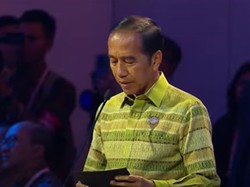 Jokowi Perkenalkan Presiden Terpilih Prabowo Saat Gala Dinner IAF di Bali