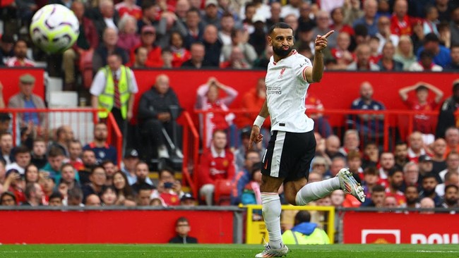 Liverpool Kuasai Puncak Klasemen Usai Menghancurkan Manchester United 3-0