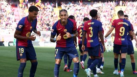 FOTO: Trigol Raphinha dalam Pesta 7-0 Barcelona
