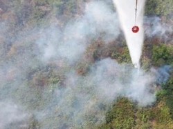 Helikopter Water Bombing Karhutla di 6 Wilayah Sumsel