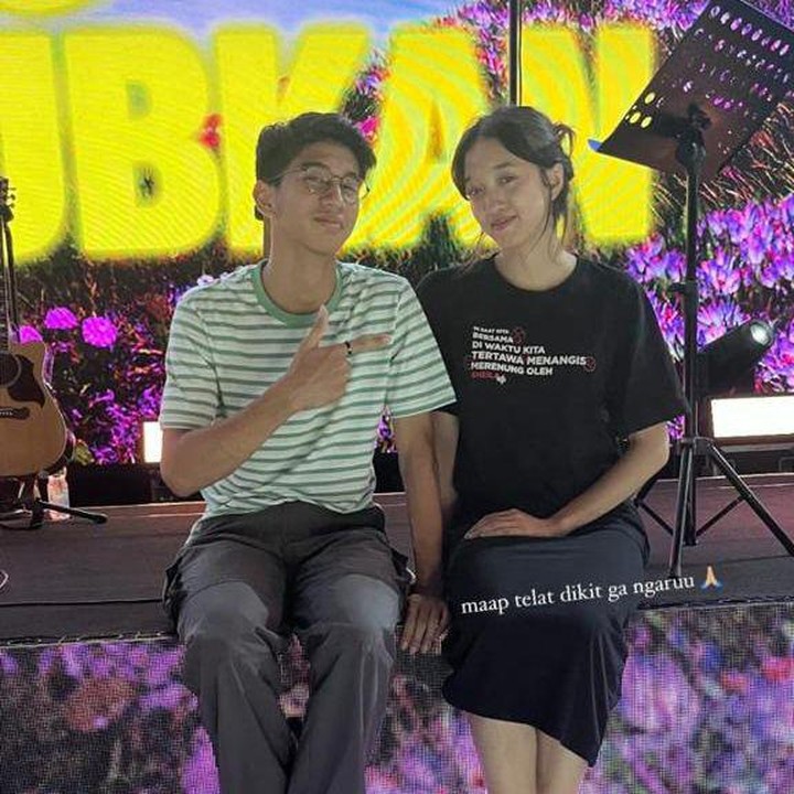 <p>Meski terlambat, Ayman tetap memberikan ucapan selamat kepada kakak tercintanya. "Hbd sista <em>@shadjoo4,</em> telat dikit ga ngaruu," tulisnya, dikutip dari laman <em>Instagram@aymanmodjo,</em> Senin (2/9/2024). (Foto: Instagram@aymanmodjo)</p>