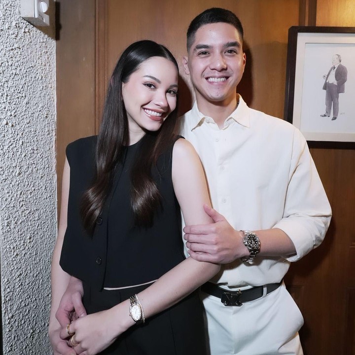 <p>Al sendiri memang kembali menjalin hubungan dengan mantan kekasihnya, Alyssa, setelah 2 tahun berpisah. Kita doakan, semoga kisah asmara keduanya langgeng dan segera menuju pelaminan, ya Bunda.(Foto: Instagram @alghazali7)</p>