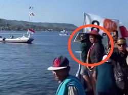 Anggota DPRD Parepare Terpilih Naik Perahu-Tunggangi Kuda Hadiri Pelantikan