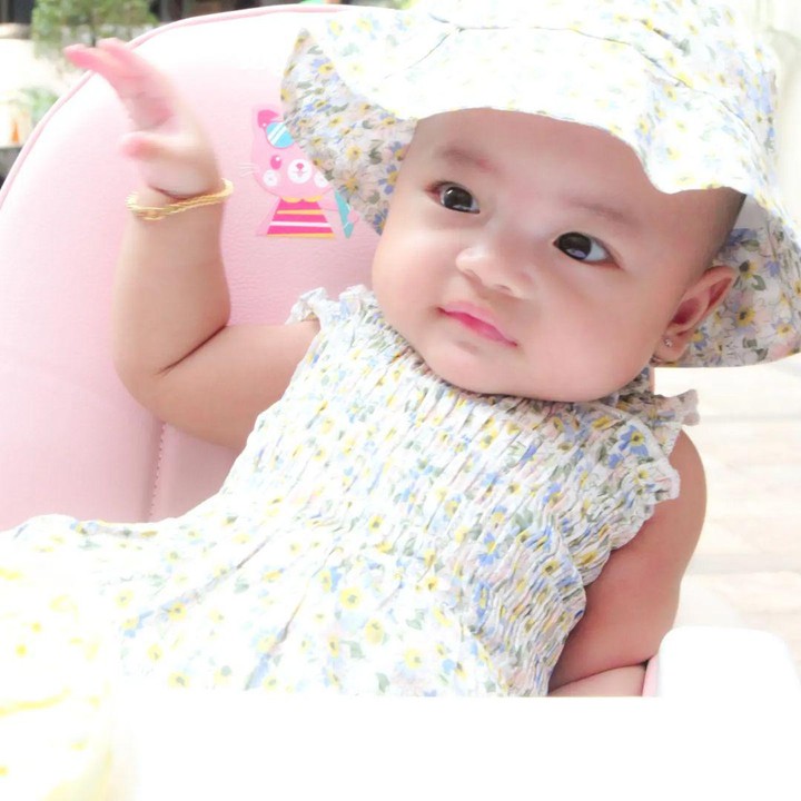 <p>Kiki melahirkan anak pertamanya pada tanggal 28 Februari 2024. Si Kecil pun memiliki nama yang cantik, yakni Aleesya Putri Keshalia. (Foto: Instagram: @kikiamaliaworld)</p>