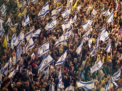 Warga Israel Mogok Massal Protes Kematian 6 Sandera, Bandara Ditutup
