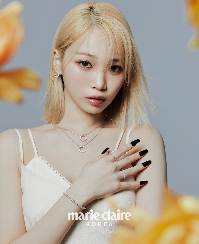 Kabar gembira ini diungkapkan oleh Swarovski pada Selasa, (27/8) melalui akun Instagram resminya. Idol K-Pop berusia 24 tahun itu debut sebagai ambassador lokal terbaru mereka di majalah Marie Claire Korea Digital Edition. / Foto: x.com/marieclairekr