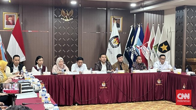 Komisi Pemilihan Umum Daerah (KPUD) DKI Jakarta menerima hasil tes kesehatan tiga pasangan calon Pilgub DKI Jakarta 2024 dari Rumah Sakit Daerah Tarakan.