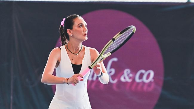 Luna Maya Rayakan Ulang Tahun Bareng Frank dan co., Adakan Tenis Bareng Luna! hingga Buat Gelang