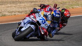 Bezzecchi: Apa Alex Marquez Buta Tidak Lihat Bagnaia?