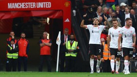 FOTO: Liverpool Tertawa dan MU Merana di Old Trafford