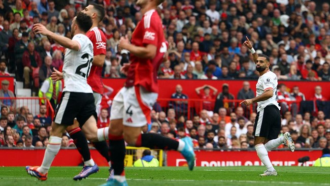 Momentum Bangkit di Tahun Ular Kayu? Superkomputer Opta menyebut peluang Manchester United mengalahkan Liverpool pada lanjutan Liga Inggris di Anfield pada Minggu (5/1) hanya sebesar 12,7 persen.