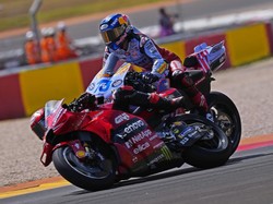 Marquez Bela Adiknya soal Kecelakaan dengan Bagnaia