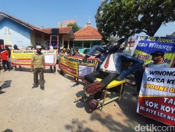 Didemo-Dituduh Warga Korupsi, Kades Winong Pati: Nggak Bener Itu!