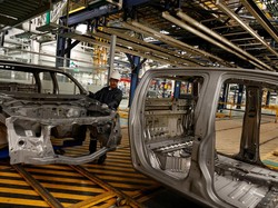 Putar Otak Cegah 2 Raksasa Otomotif Jepang Nggak Hengkang dari RI